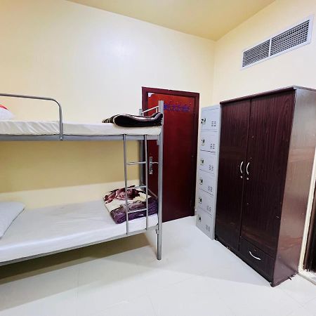 Comfort Tourist Place For Male Dubai Exterior photo